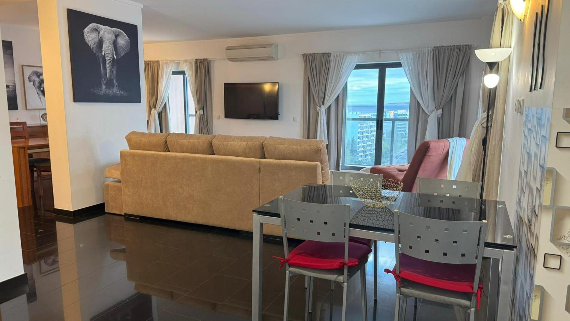 Rocha Tower - 13D Apartment Portimao Luaran gambar