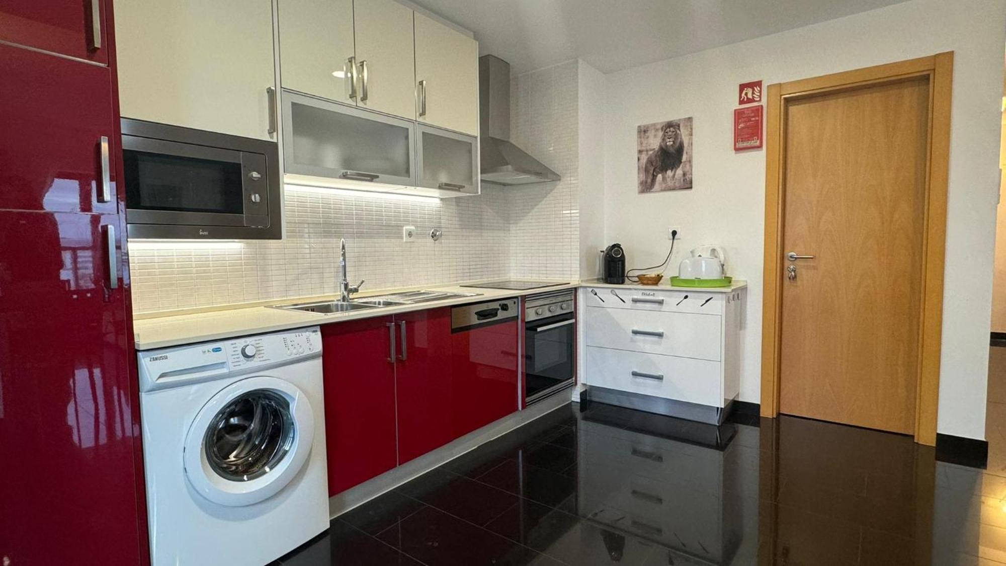 Rocha Tower - 13D Apartment Portimao Luaran gambar